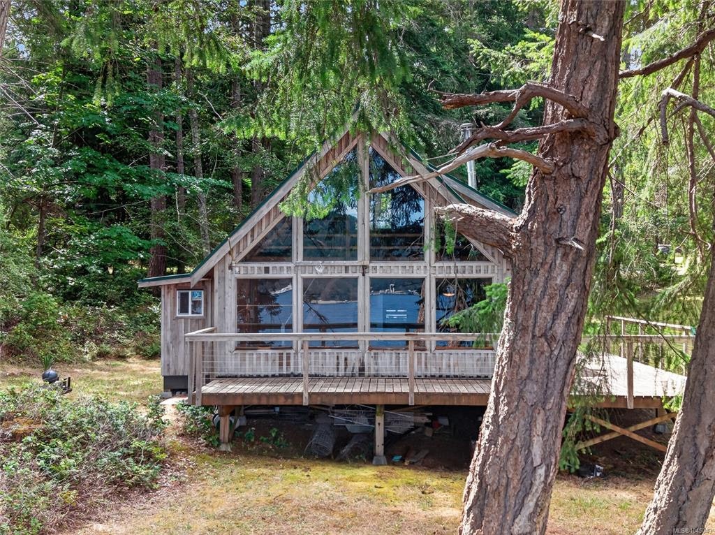5150 East Road, Denman Island, BC, V0R 1T0