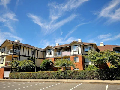 204-2045 Carrick Street - 2