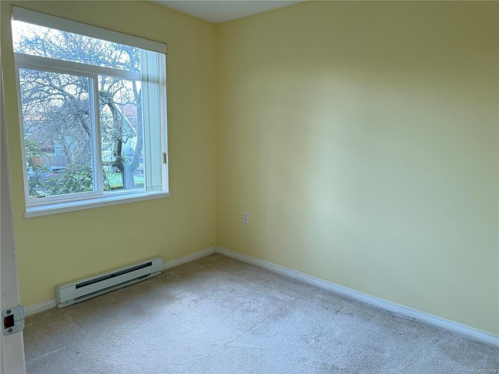 204-2045 Carrick Street, Oak Bay, BC, V8R 2M5 - 15