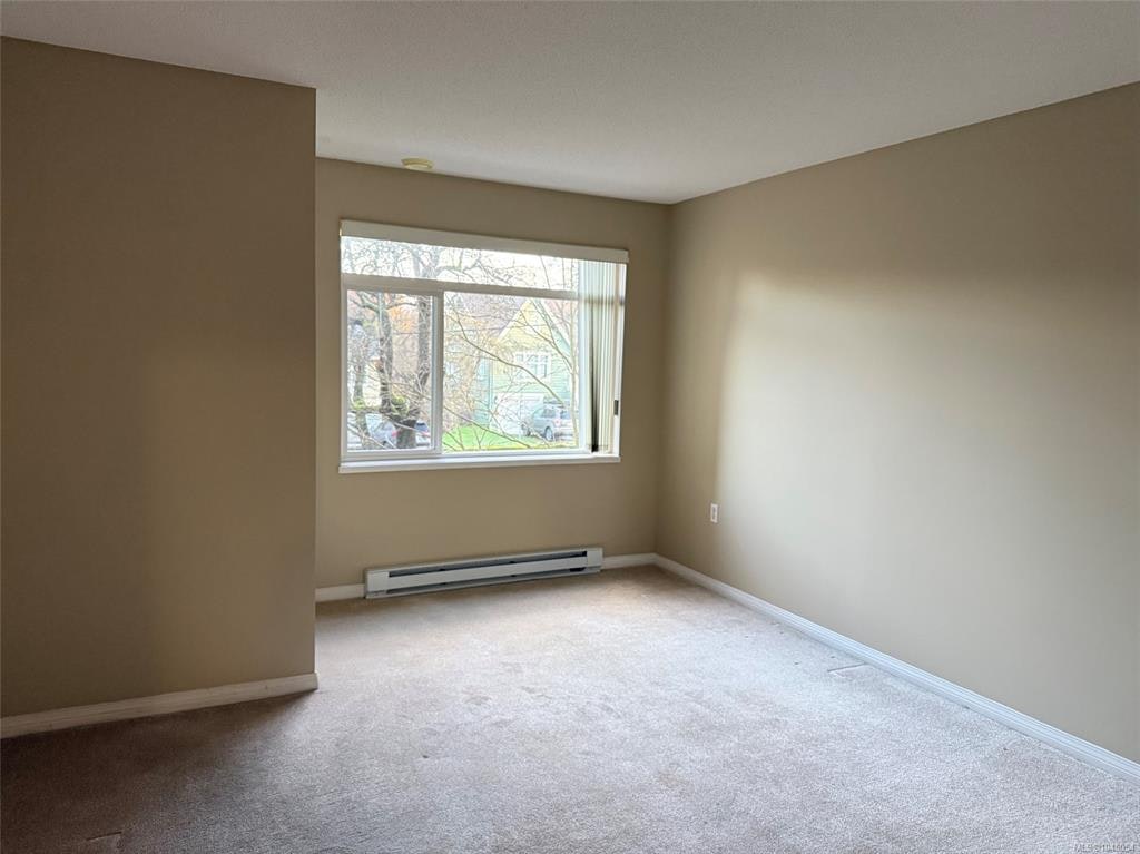 204-2045 Carrick Street, Oak Bay, BC, V8R 2M5 - 3