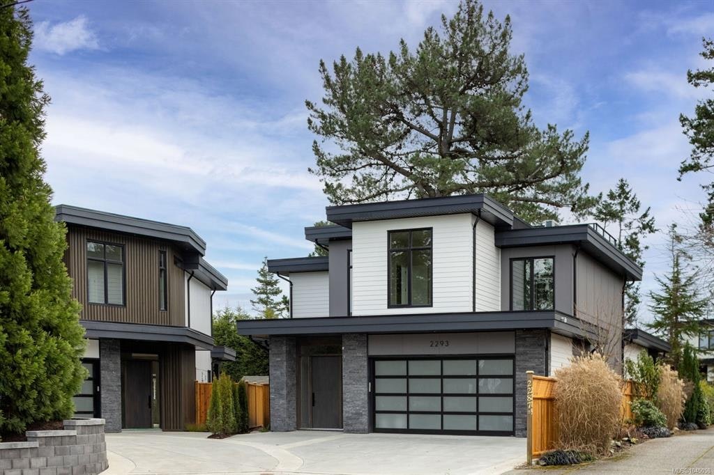 2293 Adela Place, Sidney, BC, V8L 1R2