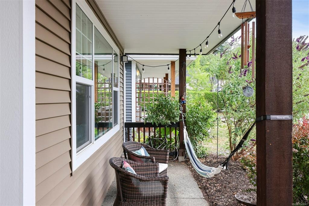 3354 Coniston Crescent - 2