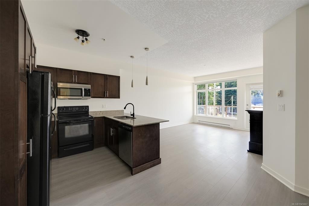 305-2220 Sooke Road - 4