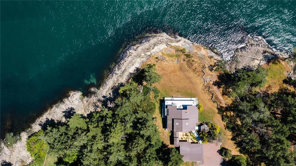 379 Mary Ann Point Road - 2