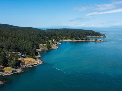 379 Mary Ann Point Road - 4