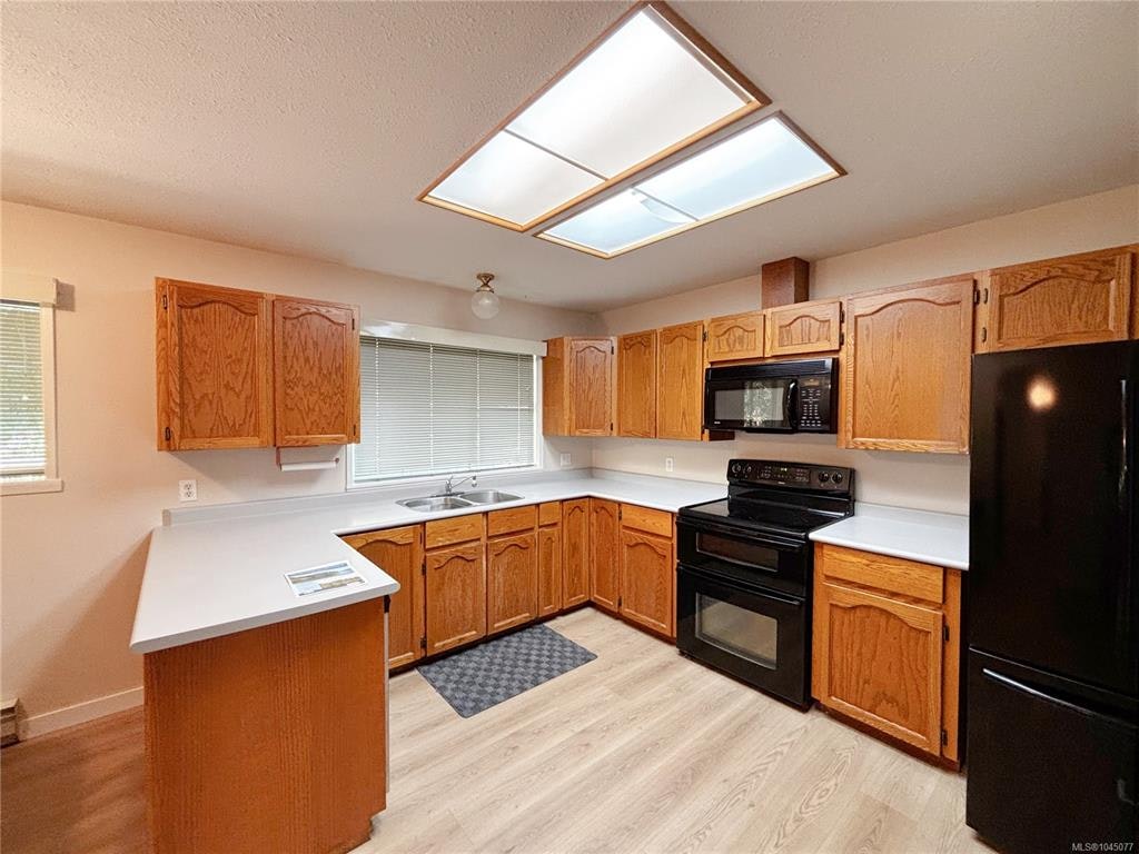 352 Nootka Drive - 2
