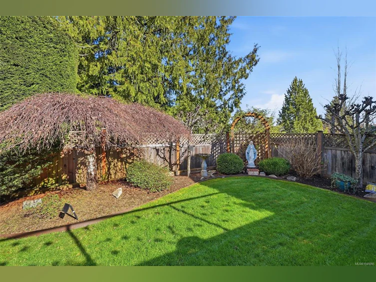 211 Saturna Drive, Qualicum Beach, BC, V9K 2P5 - 55
