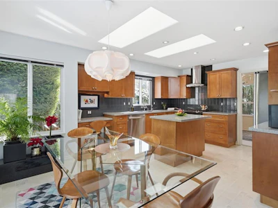 211 Saturna Drive - 4