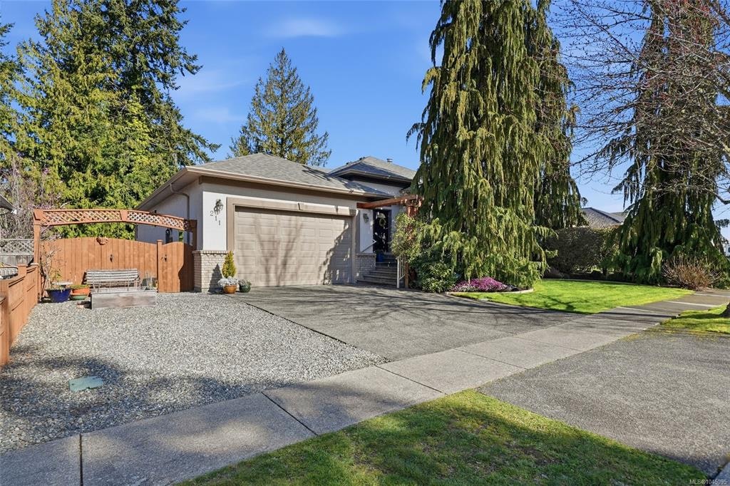 211 Saturna Drive, Qualicum Beach, BC, V9K 2P5 - 11