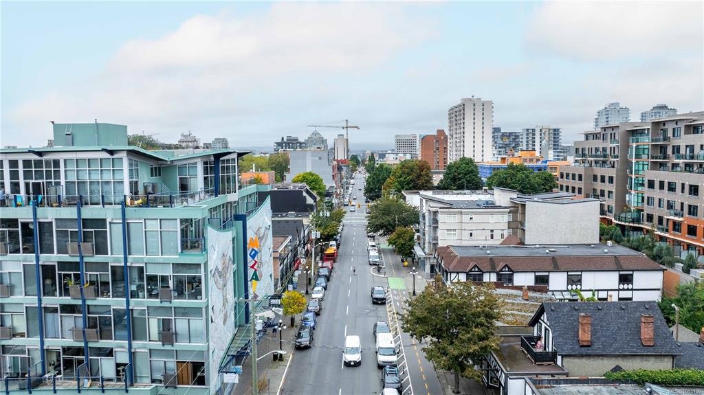512-1061 Fort Street, Victoria, BC, V8V 3K9 - 28