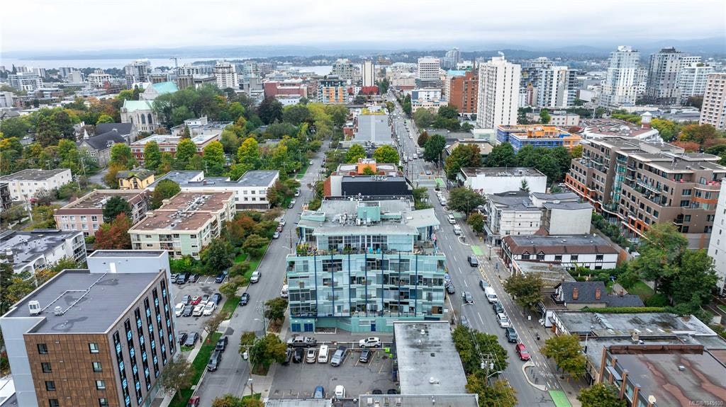 512-1061 Fort Street, Victoria, BC, V8V 3K9 - 31