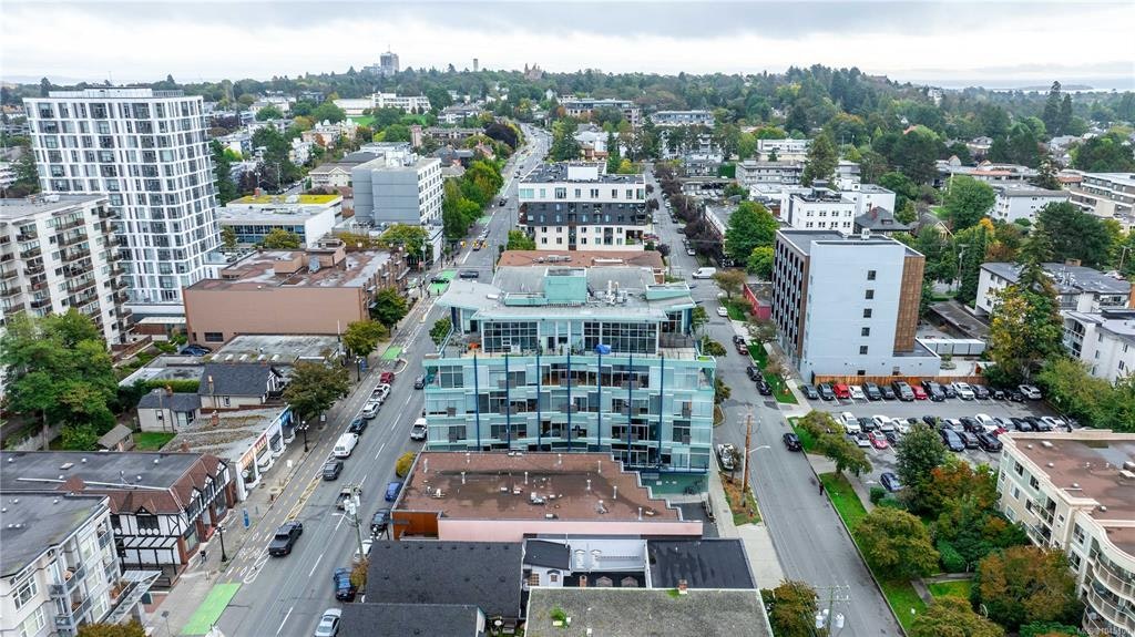 512-1061 Fort Street, Victoria, BC, V8V 3K9 - 40