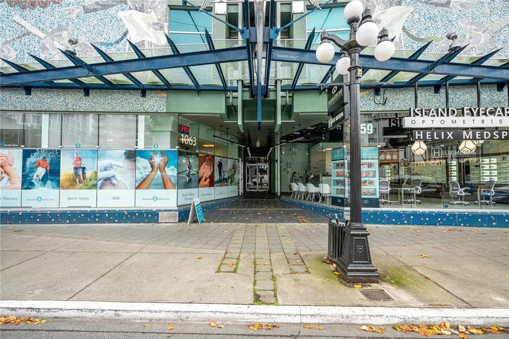 512-1061 Fort Street, Victoria, BC, V8V 3K9 - 3