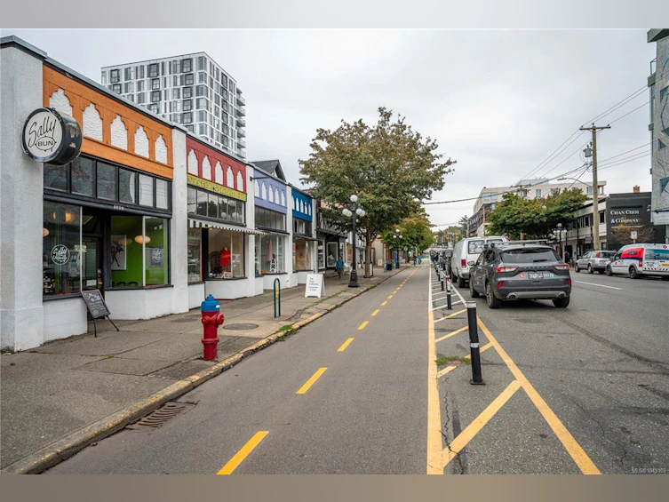 512-1061 Fort Street, Victoria, BC, V8V 3K9 - 25