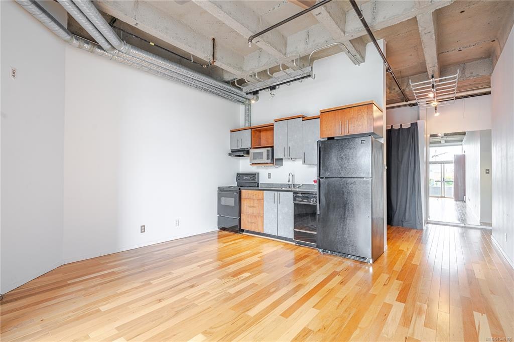 512-1061 Fort Street, Victoria, BC, V8V 3K9 - 14