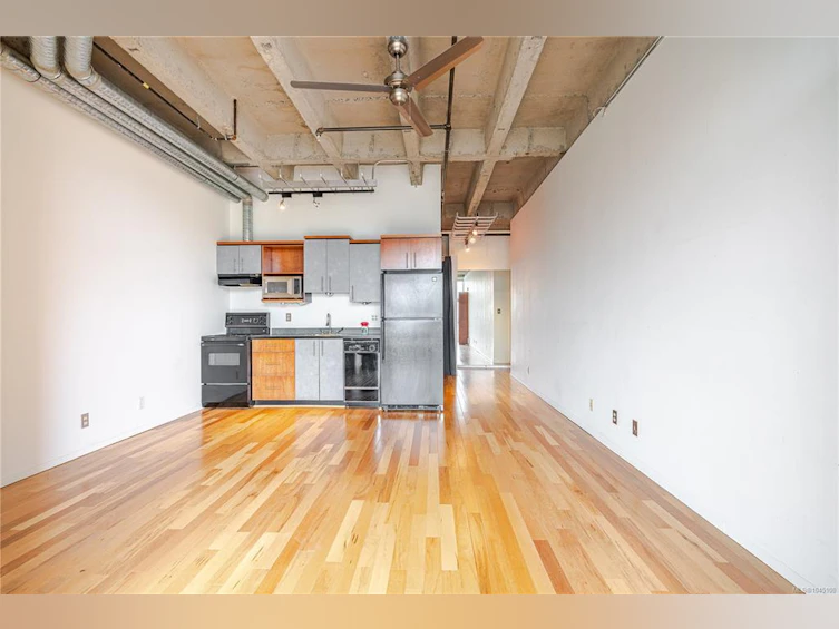 512-1061 Fort Street, Victoria, BC, V8V 3K9 - 15