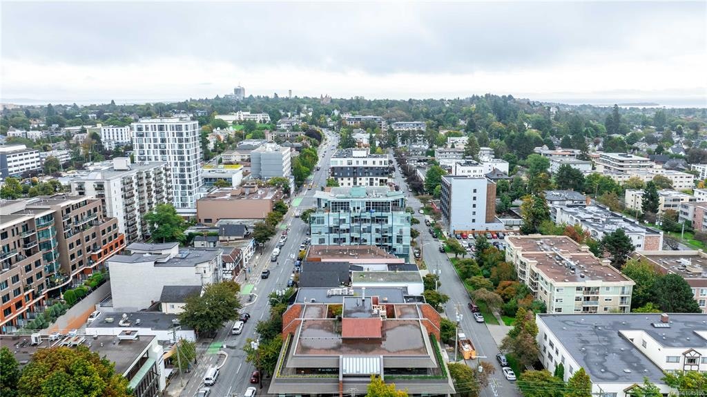 512-1061 Fort Street, Victoria, BC, V8V 3K9 - 39
