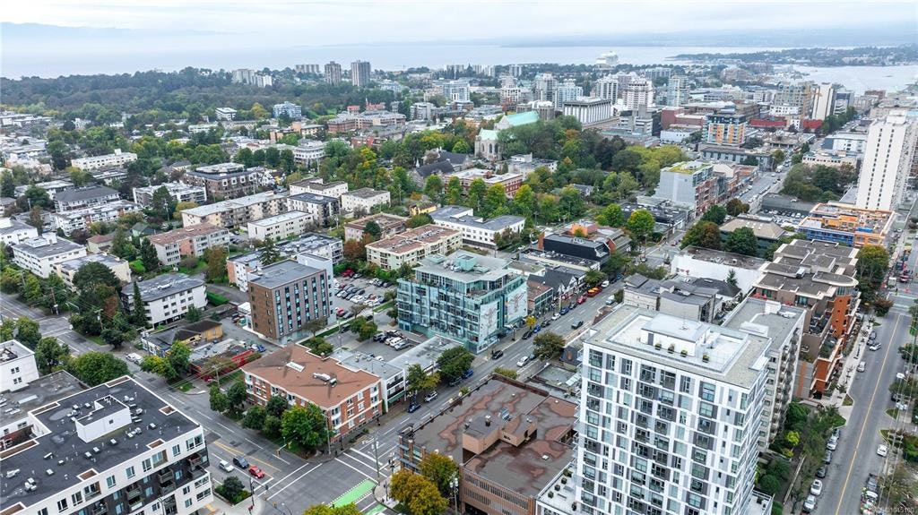512-1061 Fort Street, Victoria, BC, V8V 3K9 - 32