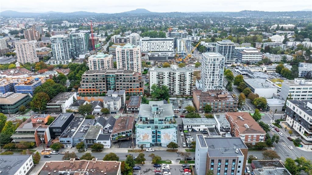 512-1061 Fort Street, Victoria, BC, V8V 3K9 - 30