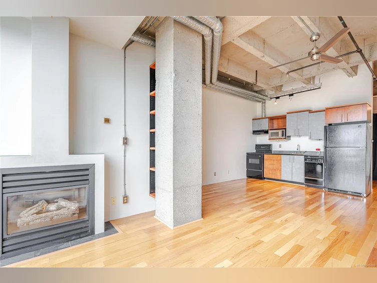 512-1061 Fort Street, Victoria, BC, V8V 3K9 - 13