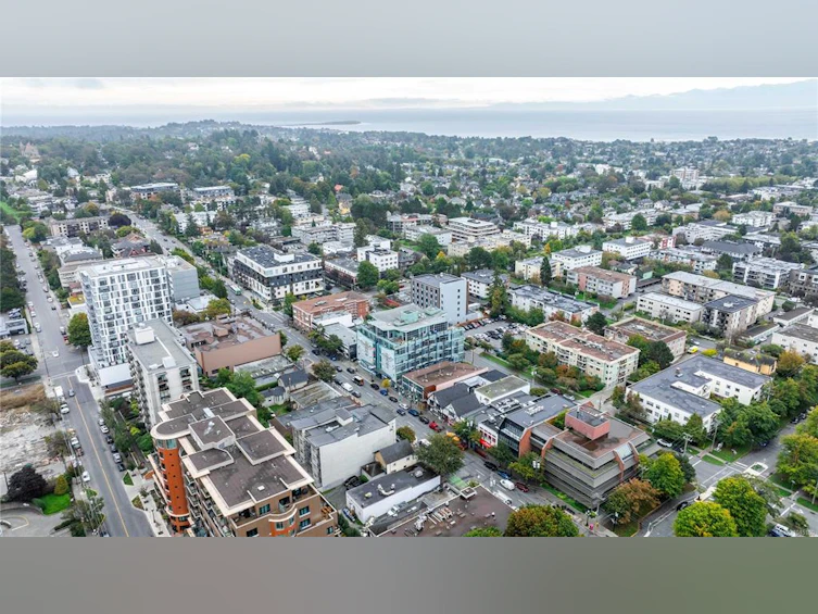 512-1061 Fort Street, Victoria, BC, V8V 3K9 - 36