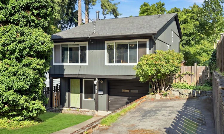 37 Kanaka Place