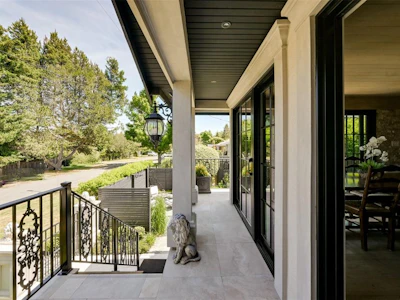 867 Victoria Avenue - 5