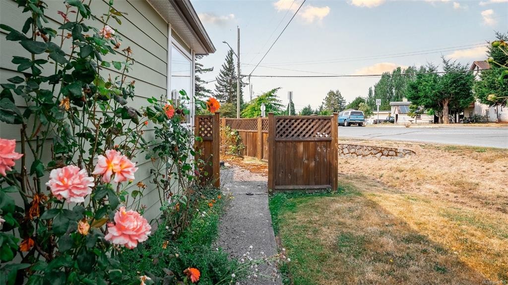 9 Camden Avenue, View Royal, BC, V8Z 1P6 - 6