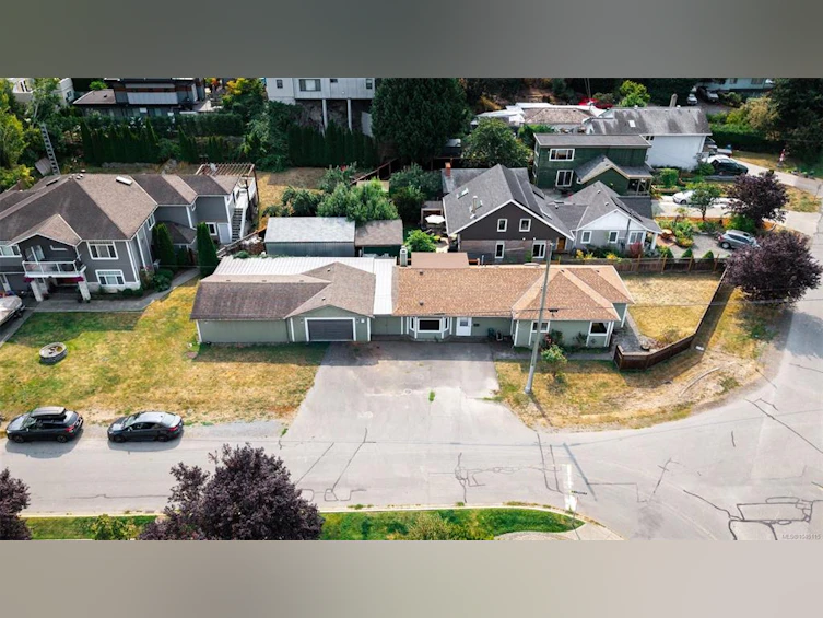 9 Camden Avenue, View Royal, BC, V8Z 1P6 - 2