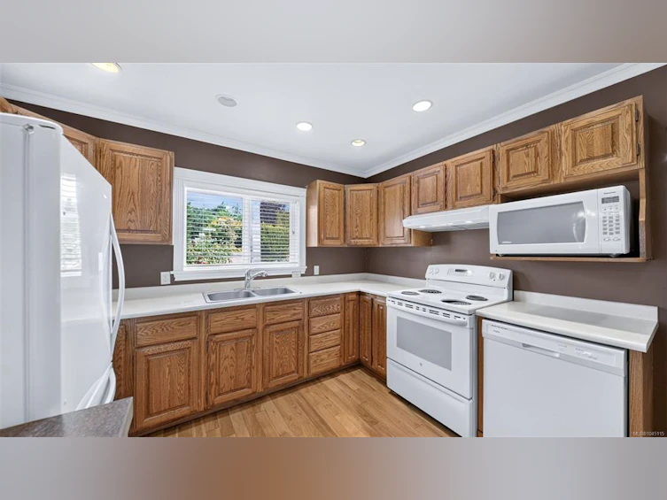 9 Camden Avenue, View Royal, BC, V8Z 1P6 - 16