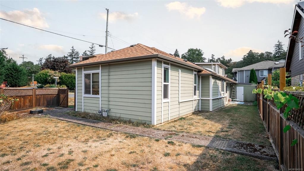 9 Camden Avenue, View Royal, BC, V8Z 1P6 - 9