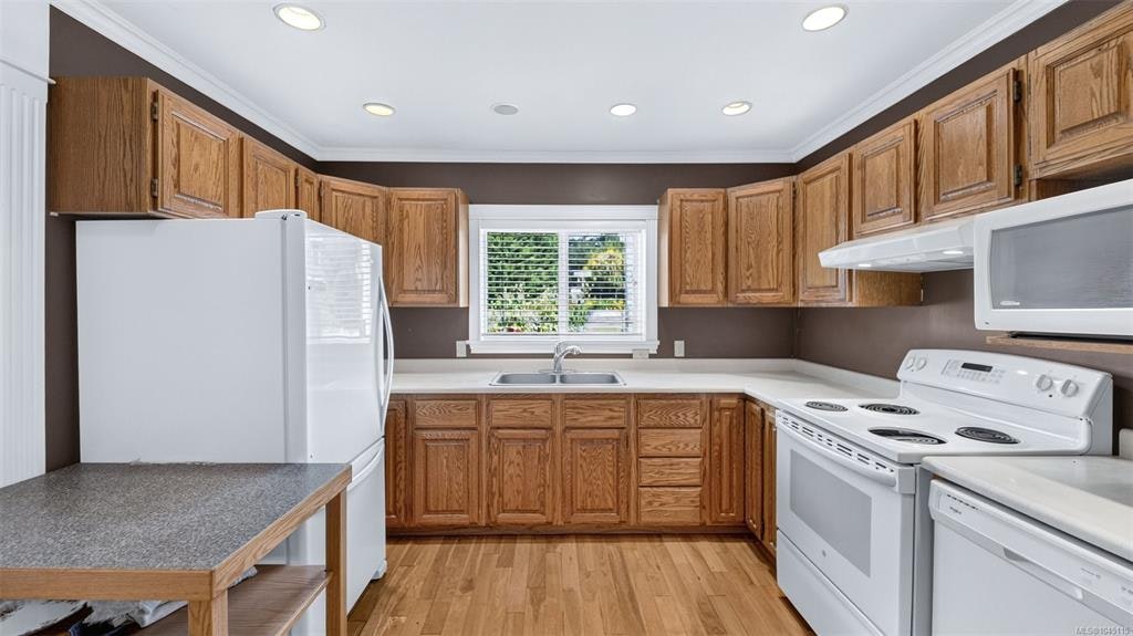 9 Camden Avenue, View Royal, BC, V8Z 1P6 - 15