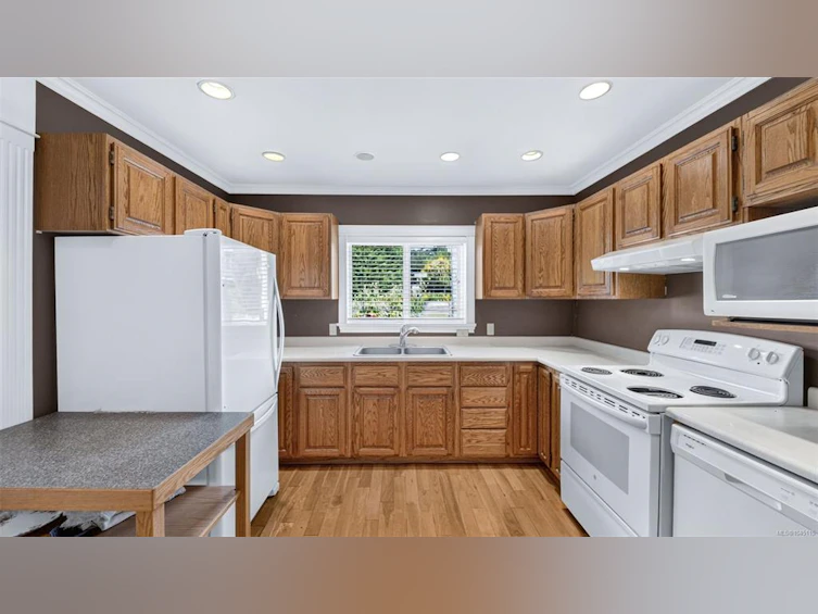 9 Camden Avenue, View Royal, BC, V8Z 1P6 - 15