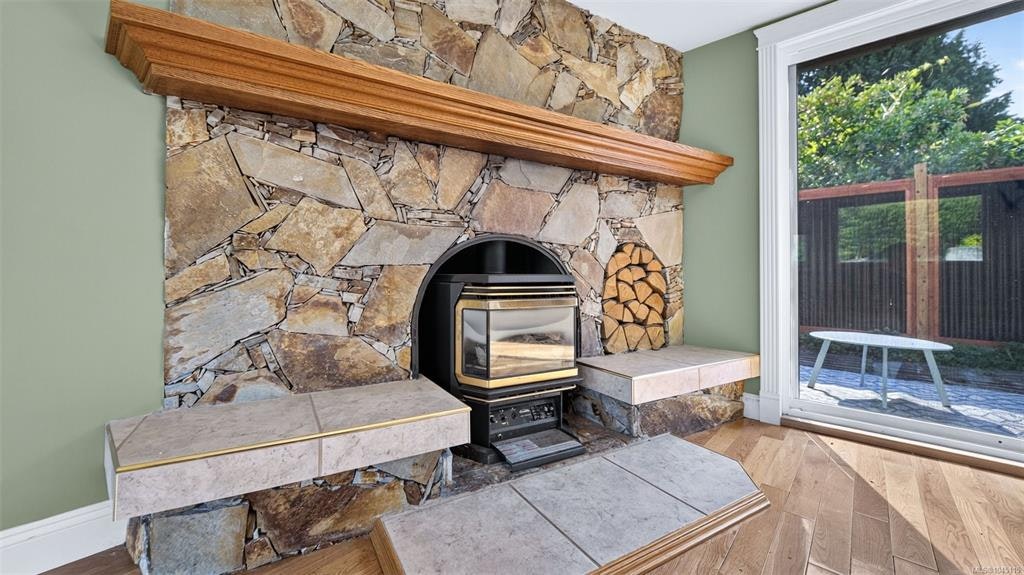9 Camden Avenue, View Royal, BC, V8Z 1P6 - 12