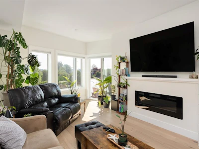 306-7098 Wallace Drive - 5
