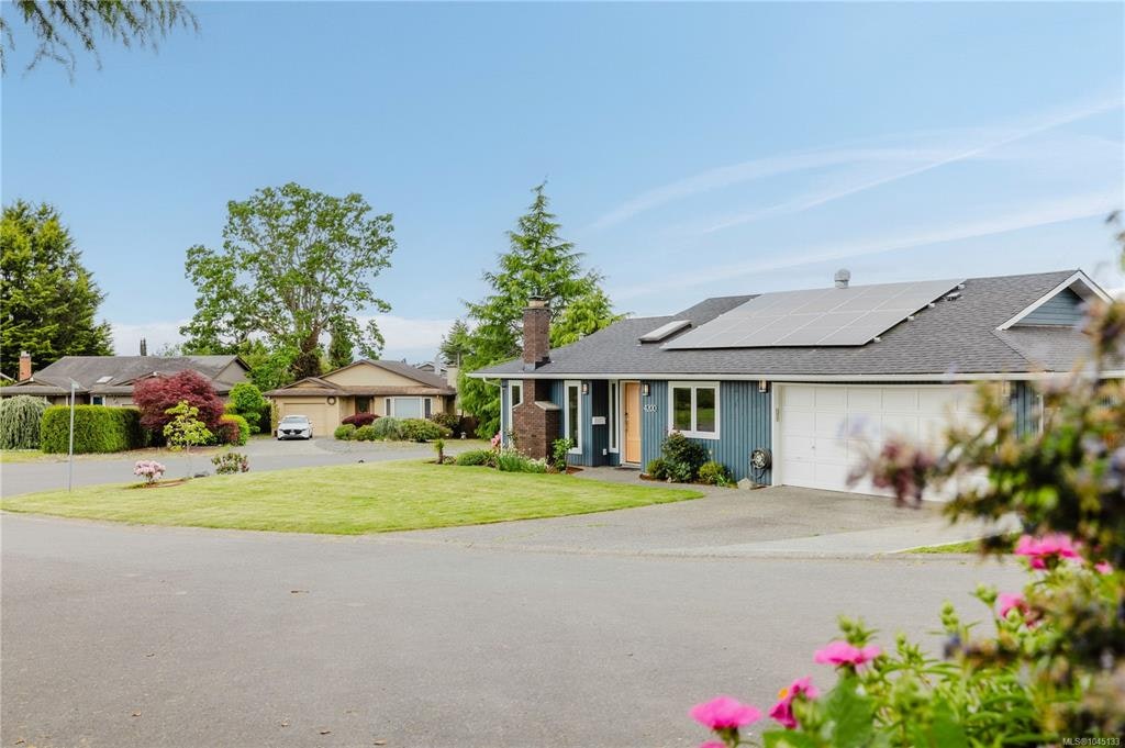 4200 Leaf Hill Green, Saanich, BC, V8X 4X8