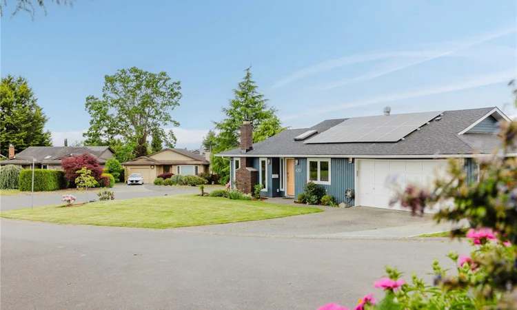 4200 Leaf Hill Green