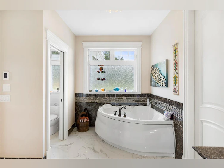 1045 Matuka Drive, Nanoose, BC, V9P 9L3 - 33