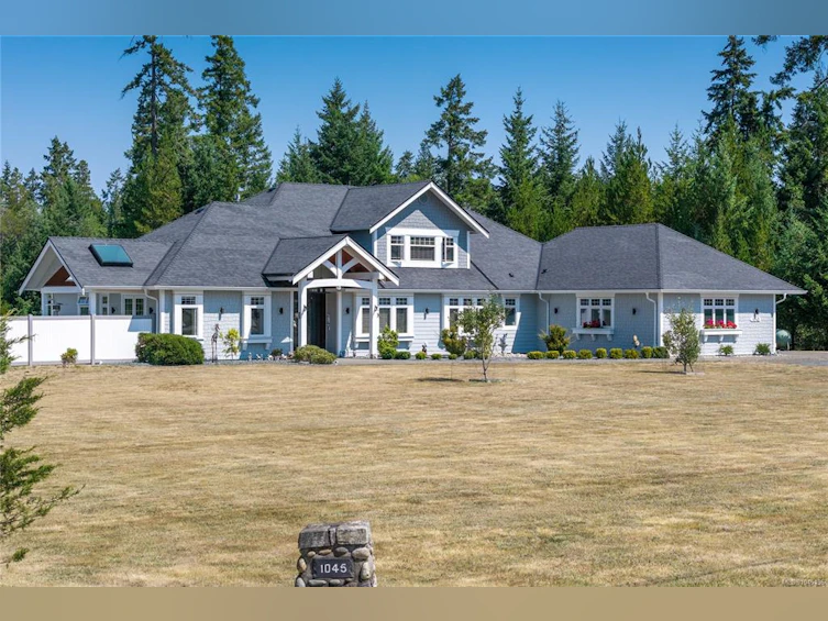 1045 Matuka Drive, Nanoose, BC, V9P 9L3