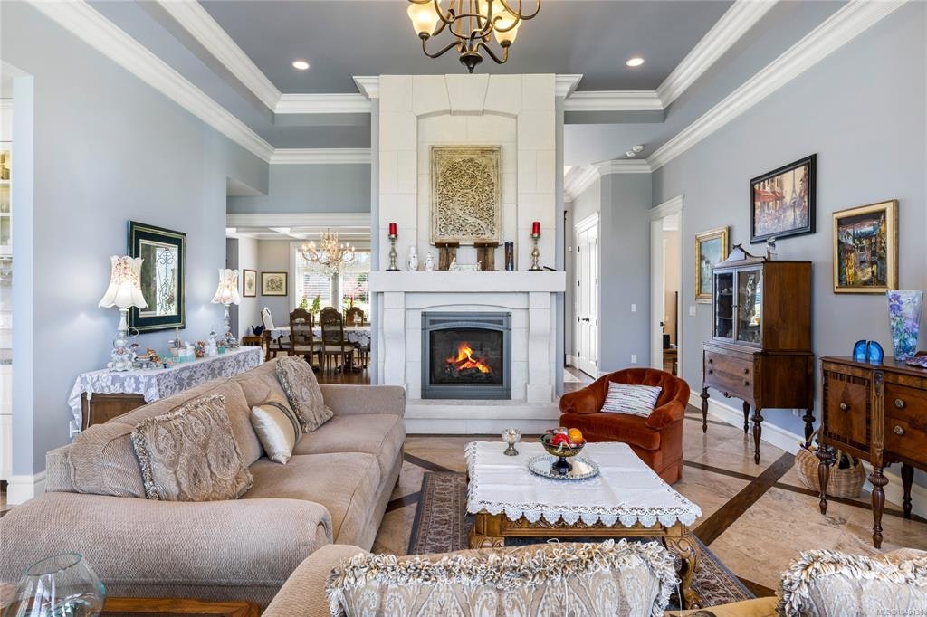 1045 Matuka Drive - 4