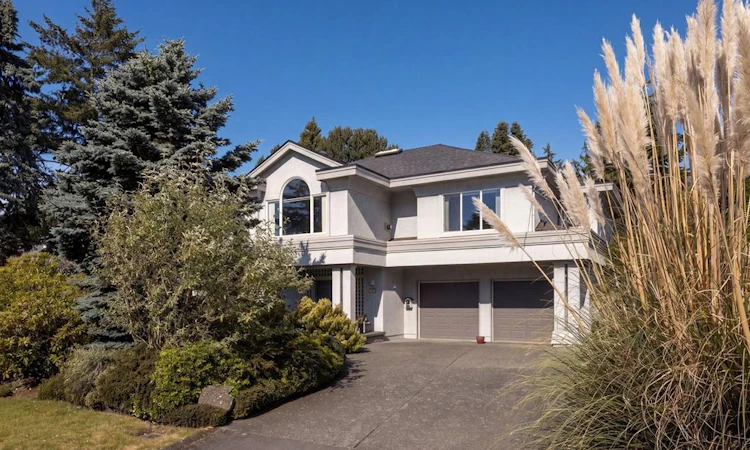 2980 Sea View Road