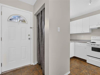 11-375 21st Street - 3