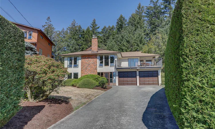 162 Sir Lancelot Place