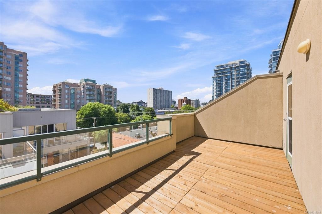 403-1015 Johnson Street, Victoria, BC, V8V 3N6 - 35