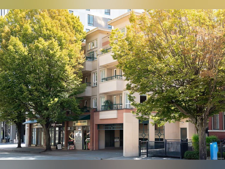403-1015 Johnson Street, Victoria, BC, V8V 3N6