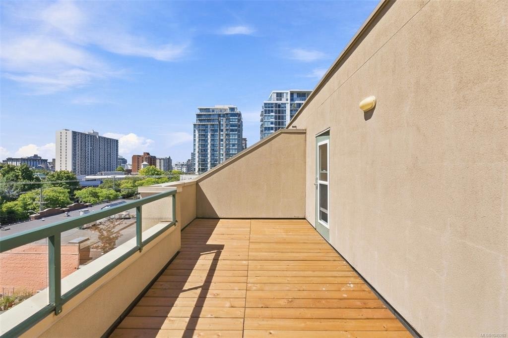 403-1015 Johnson Street, Victoria, BC, V8V 3N6 - 33