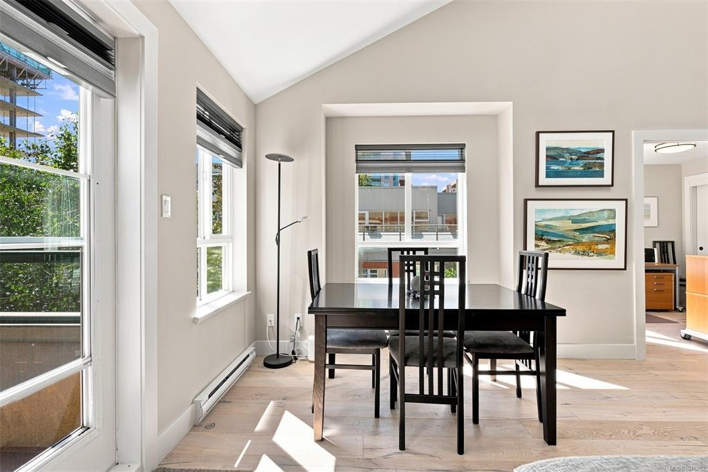 403-1015 Johnson Street, Victoria, BC, V8V 3N6 - 13