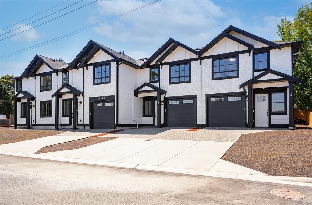 2-4068 Tuxedo Drive, Saanich, BC, V8X 2L3