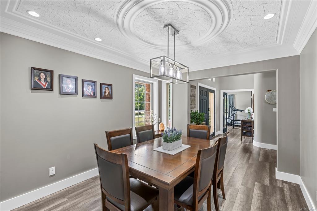 5670 Willow Road - 5