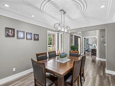 5670 Willow Road - 5